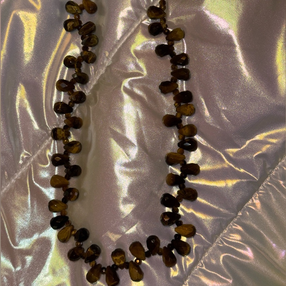 Elegant Tigers Eye beveled Beaded Necklace - Picture 7 of 8